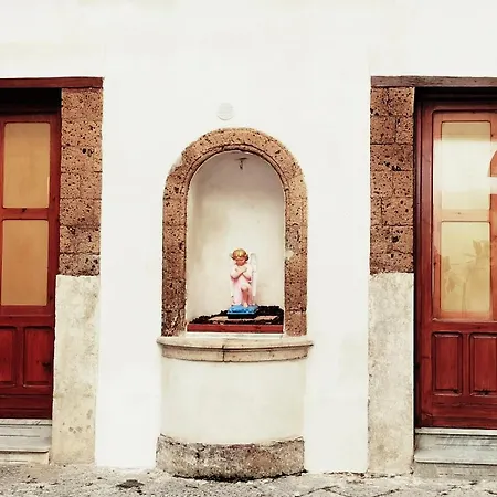 Dea בית הארחה